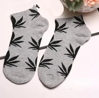 Men's and Women's Maple Leaf Sports Socks (Mid-Calf)